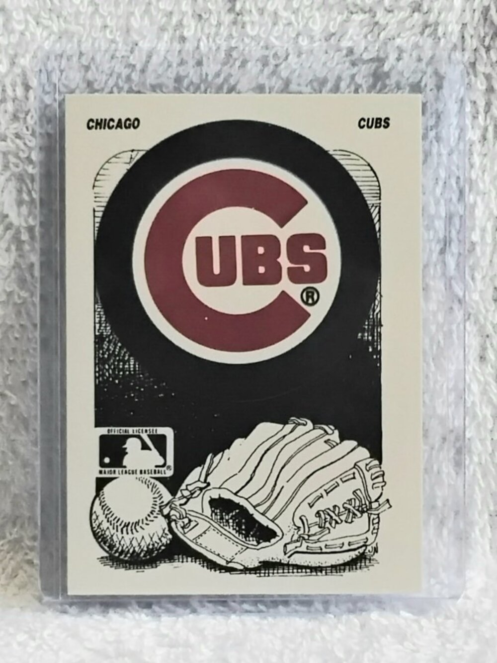 3/$15 Mint 1987 Fleer Update Chicago Cubs MLB Team Logo Sticker Card!!
